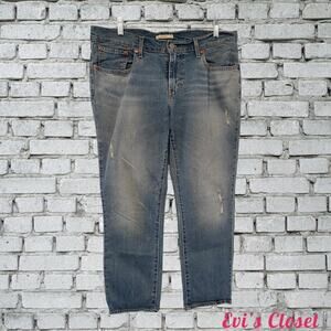 Levi Strauss Women’s 501 Distressed Boyfriend Jeans Straight Leg. Size 30